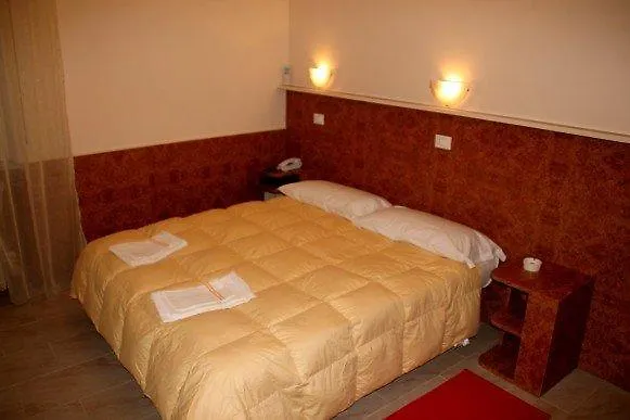 Hotel Fiumara 热那亚