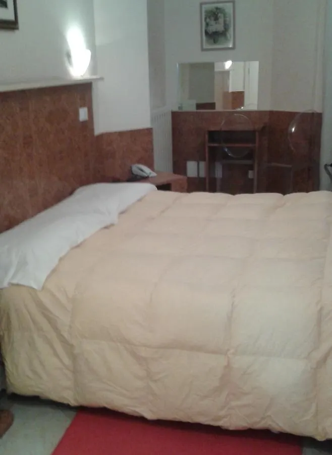 Hotel Fiumara 热那亚